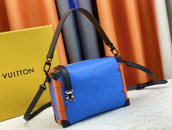 ルイヴィトンバッグ背面デザイン